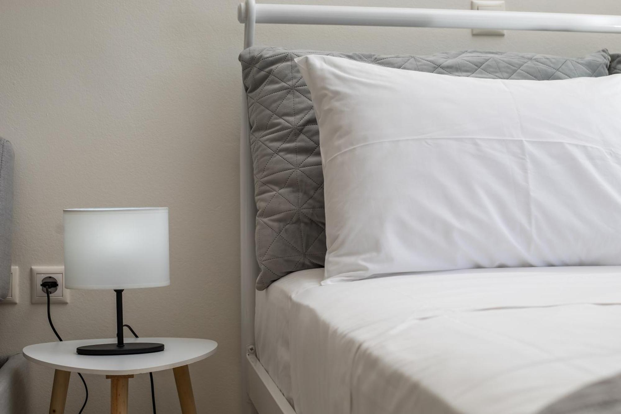Economisa Apartments Lalyssos Eksteriør billede